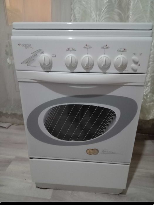 Продам газовую плиту б/у