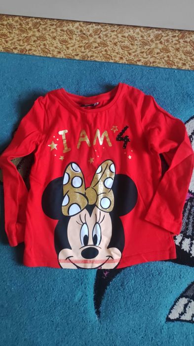 Красива блуза вървяща на дънки,панталон,клин и пола!Обличана веднъж!