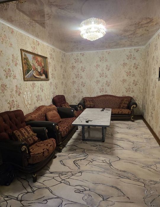 Срочно Продаётся Яккасарай Башлык-Кушбеги с мебелью техникой !