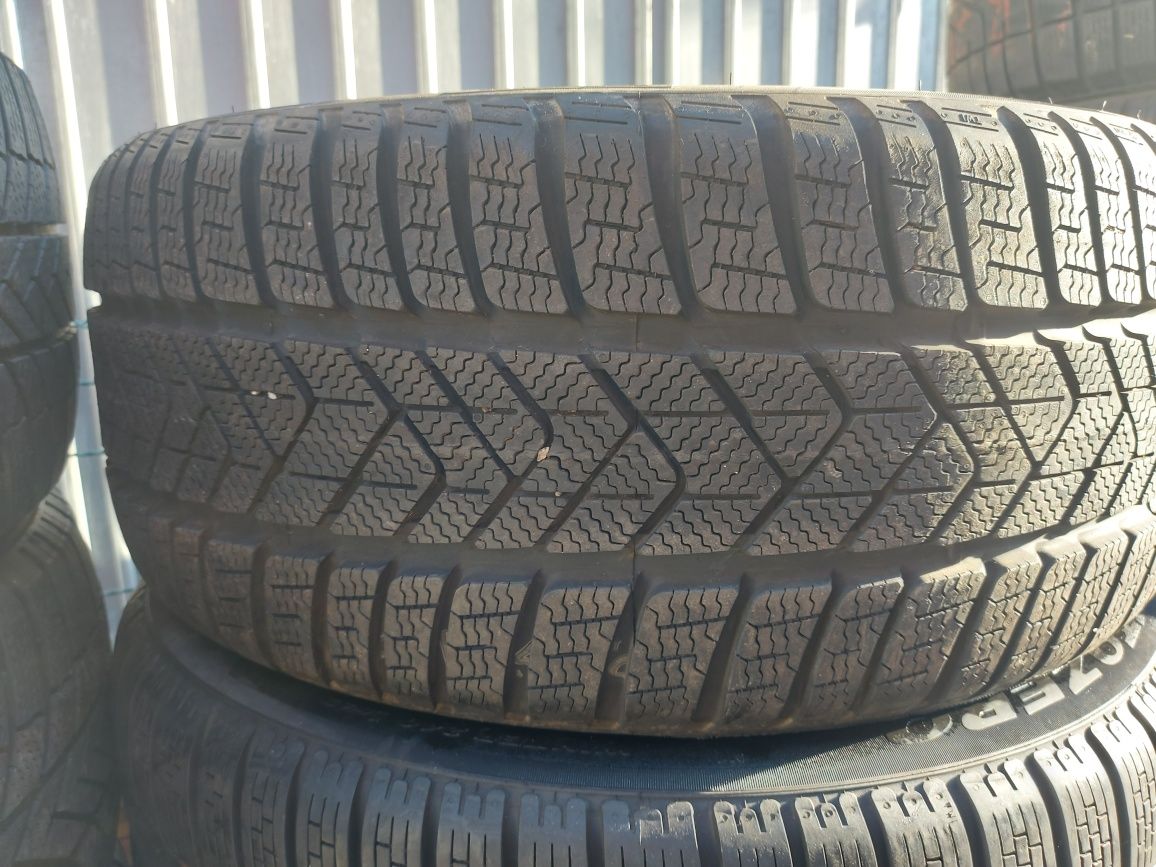 235 35 20 Pirelli DOT 2021 iarna 1 bucata