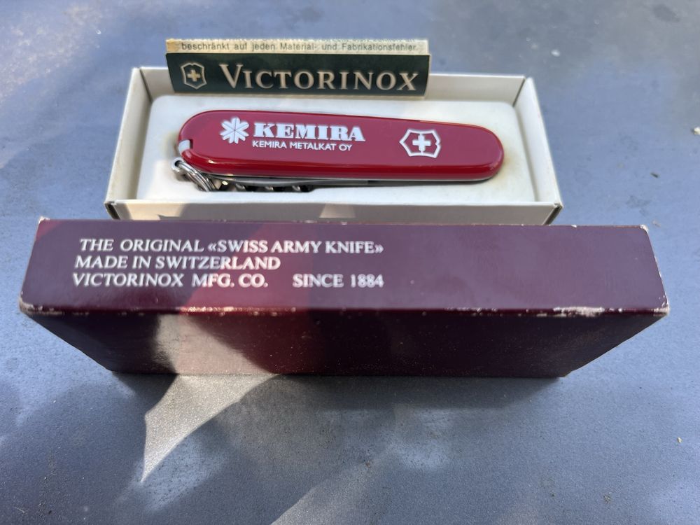 Victorinox оригиналната опаковка с инструкции