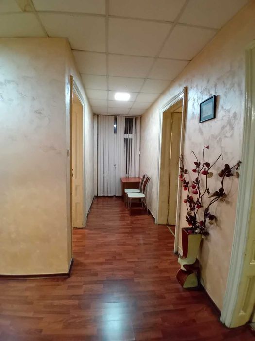 Дава се под наем Тристаен апартамент в София, Център - 115 кв.м за 714 € - Снимка #12