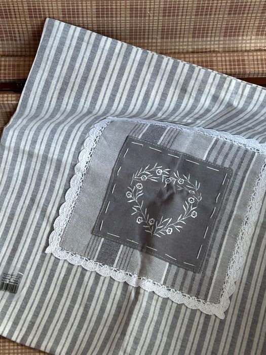 Нова красива декоративна калъфка за възглавница с ангел