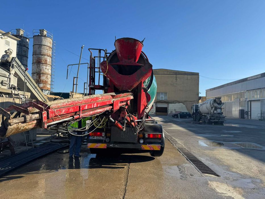 Scania autobetoniera tip P114GB 8X4