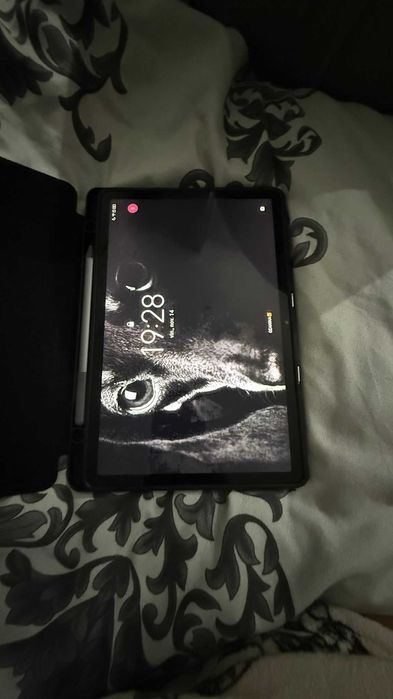 Tabletă Lenovo Tab M11– Model TB300XU – Dolby Atmos – Stare Excelentă