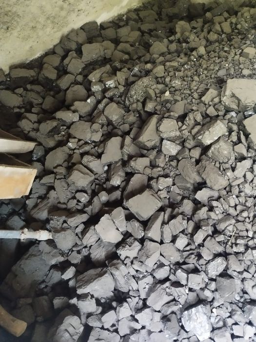 Комыр уголь бар сатылады