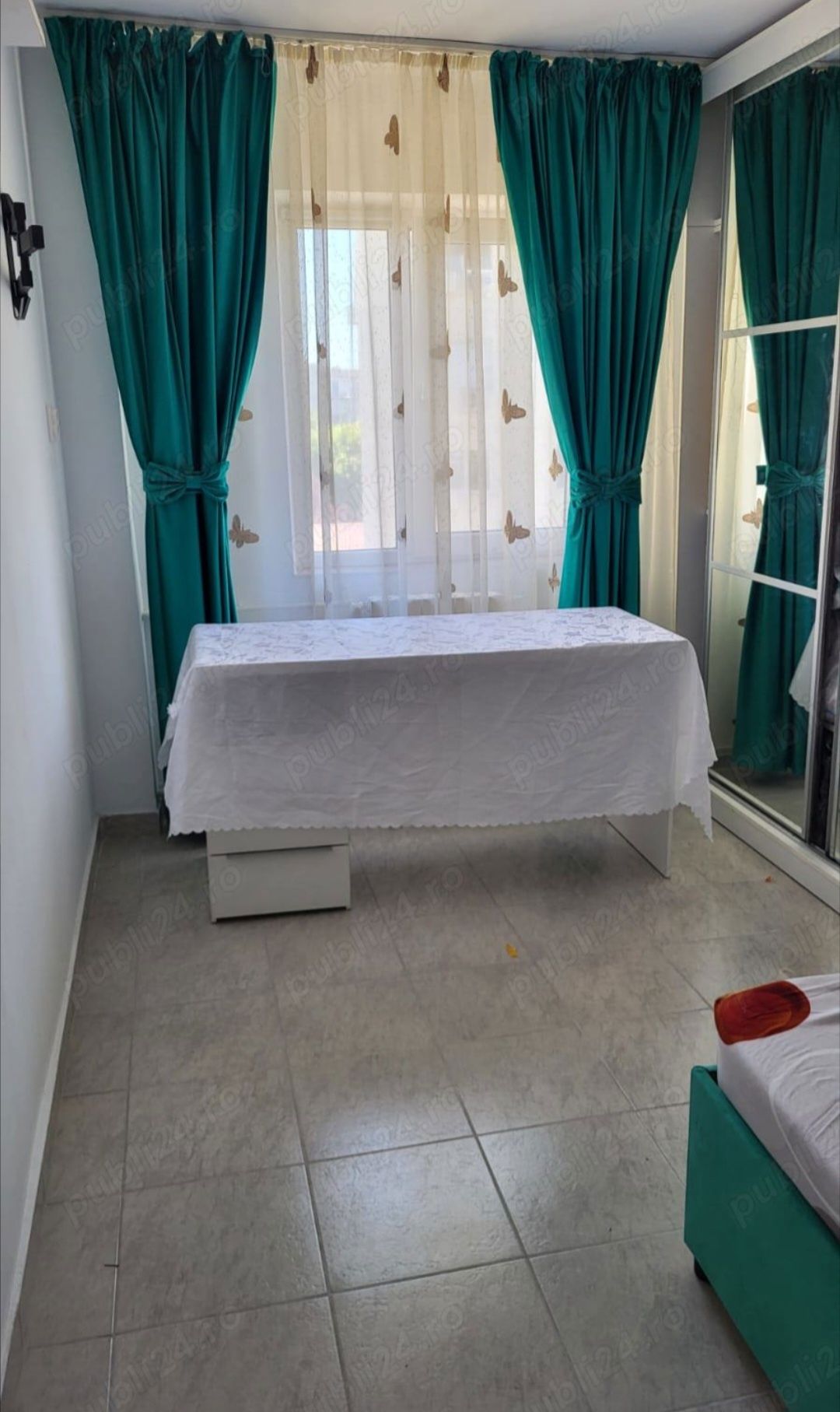 Vând apartament sau schimb cu casa