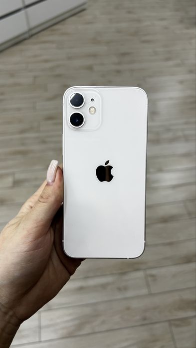 Продам айфон 12 мини