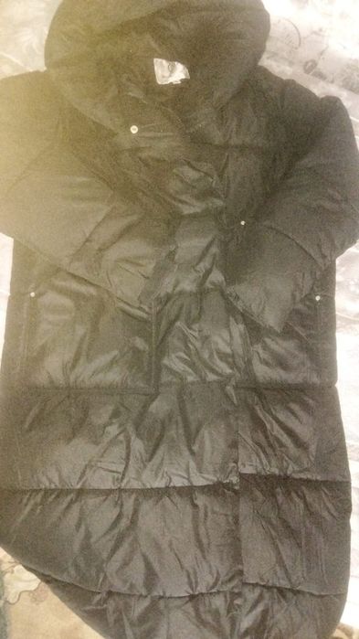 Продам зимние вещи на стройного ребенка