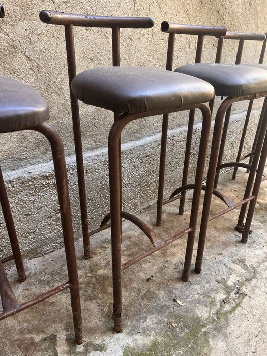 Бар Стол Железен