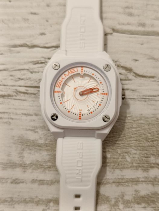 Ceas quartz bărbați unisex alb cu portocaliu,nu automatic mecanic-nou,