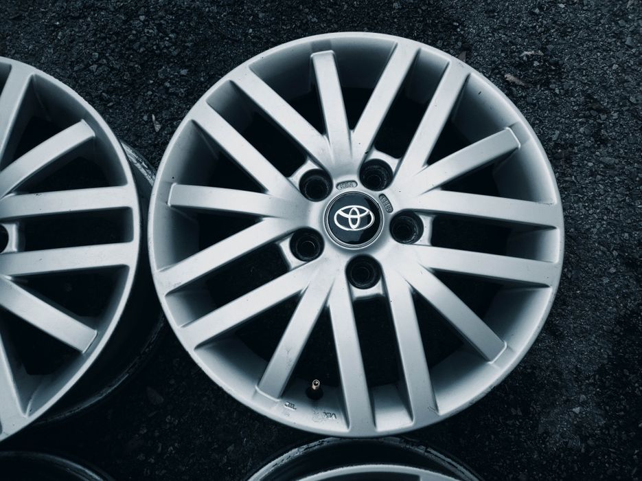 Тойота/Toyota - 16 цола 5x114,3 ; 4 бр. лети джанти