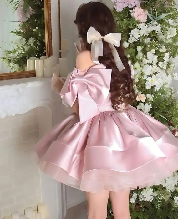 Розовое платье для особых событий и торжеств