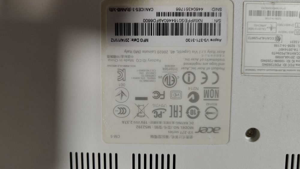 Defect, se vinde pentru piese