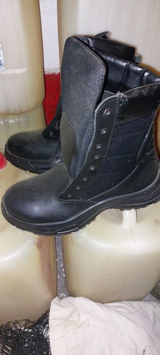 Bocanci militari mărimea 41