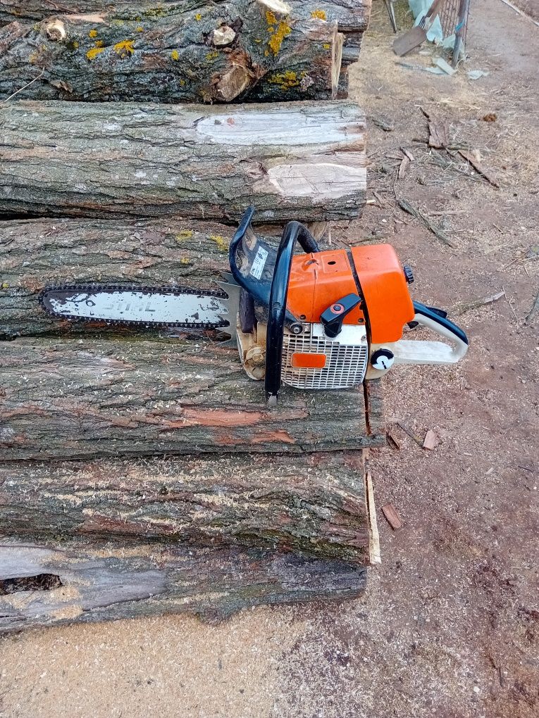 Vând Stihl 460 stare bună de funcționare pentru mai multe detalii suna