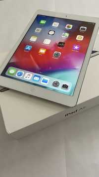 Планшет iPad Air, 128 Гб, SIM