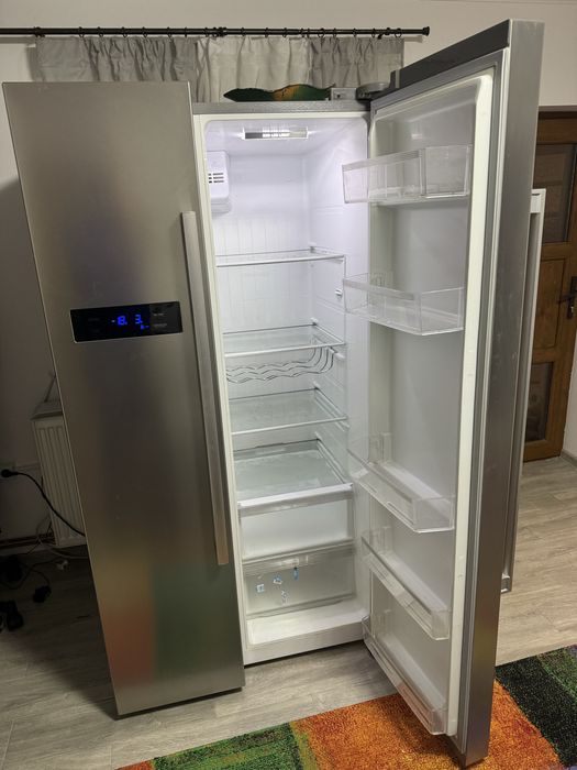 Frigider Side by Side in stare buna, adus din Germania