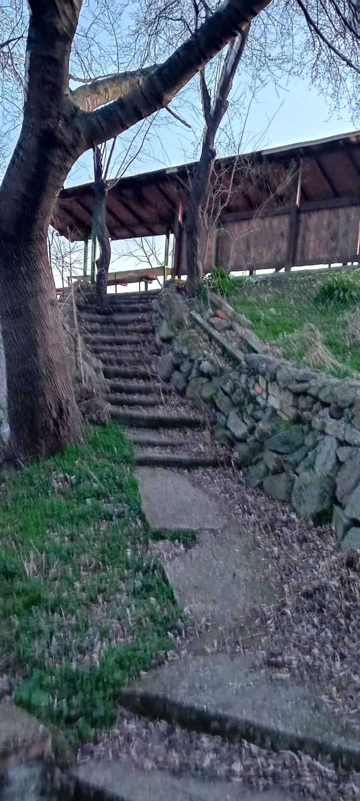 Парцел 4дка преди село Черни Връх