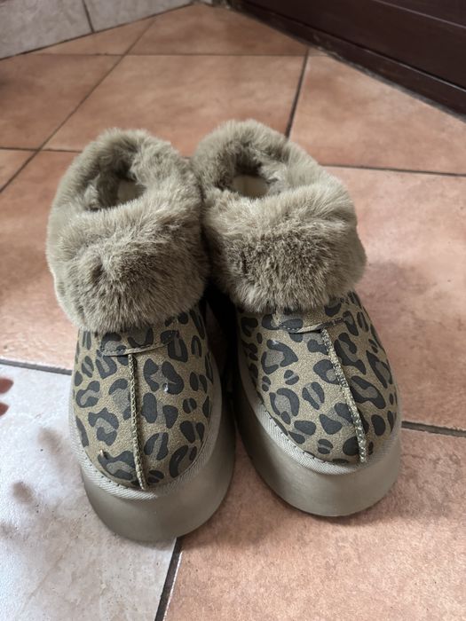 Ghete tip UGG noi 36