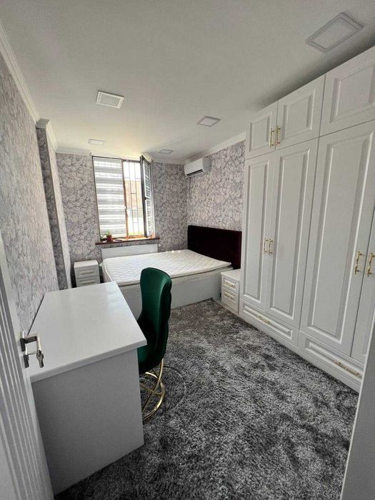 Сергели 7а.3 Бекат.9этажли дом 0 ва 1 этажида 6хонали хонадон сотаман