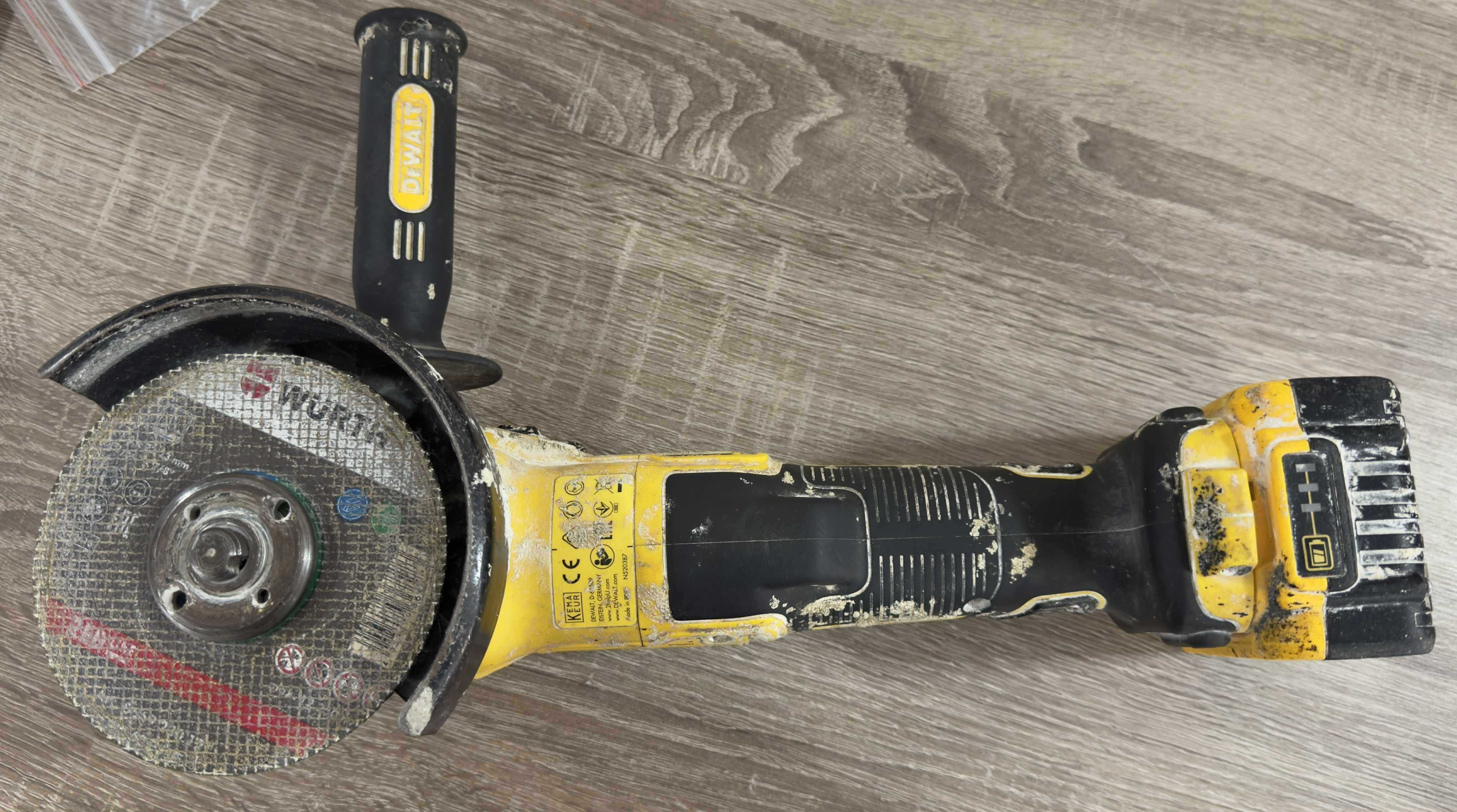 Ъглошлайф DeWALT DCG405