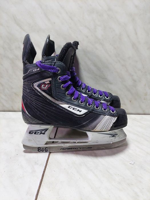 Patine 806 hochei hochey CCM U04 marime 36,5  (23,4  cm)