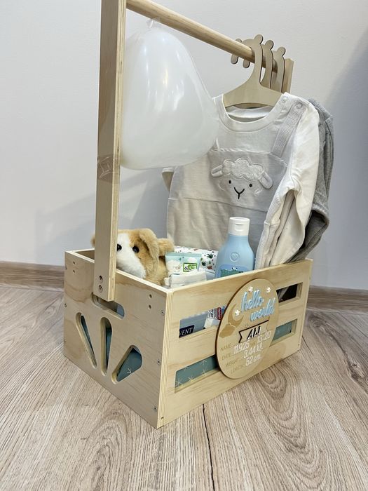 Подарък новородено бебе момче/момиче, изписване, кръщене, погача