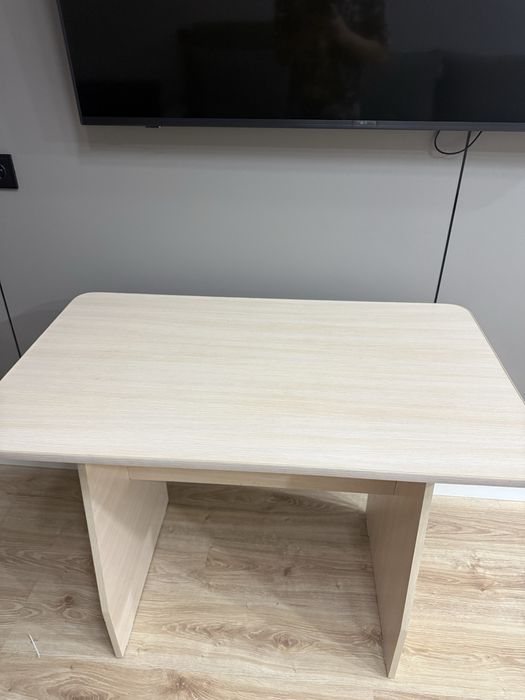 Продам стол б/у