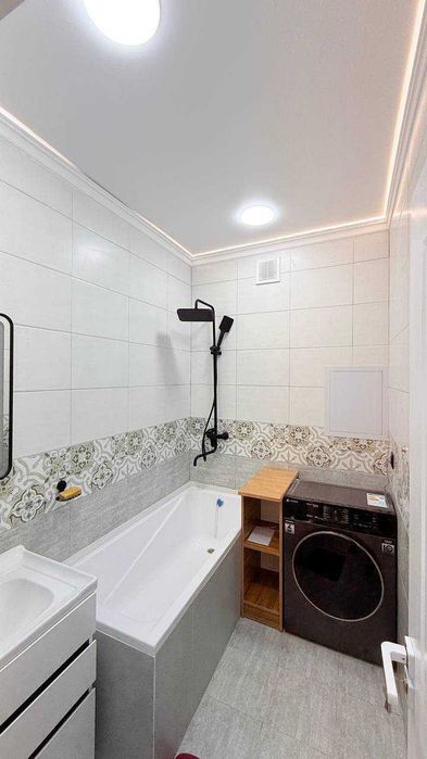 Продаётся 3-х комнатная квартира, метро Гафура Гуляма