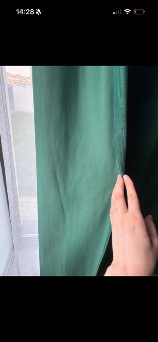 Draperie de Textura Groasa 90% Blackout Verde Calitate impecabilǎ