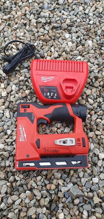 Capsator Milwaukee M12 BST