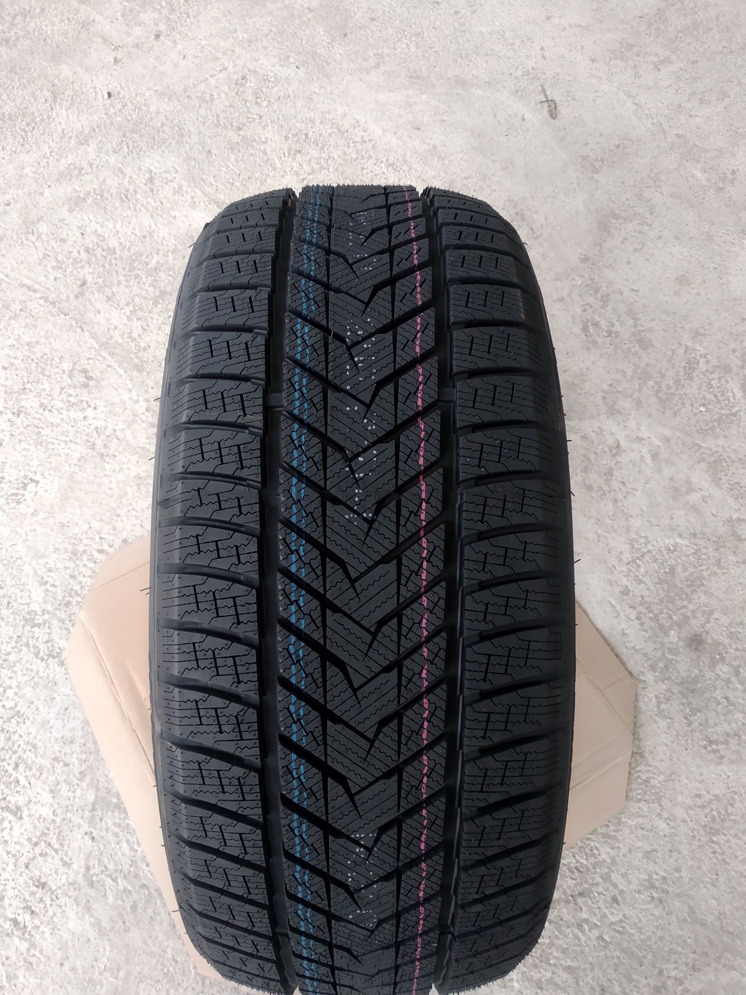 Разноширокий зимние автошины 245/40R20 - 275/35R20
