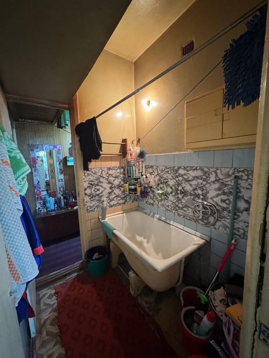 Двухкомнатная на втором этаже 52м² кирпич Котельная Магазин Хавас