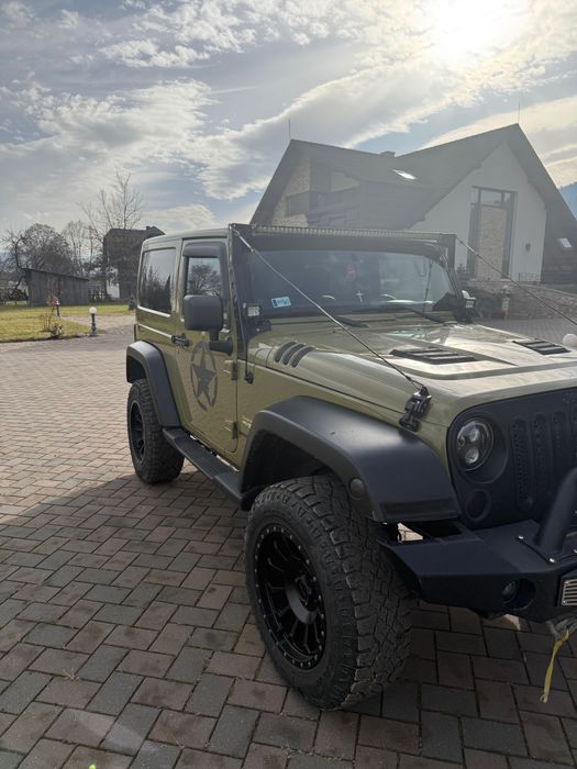 Jeep Wrangler Sahara 2014 – 2.8 CRD, 200 CP – Întreținut Impecabil