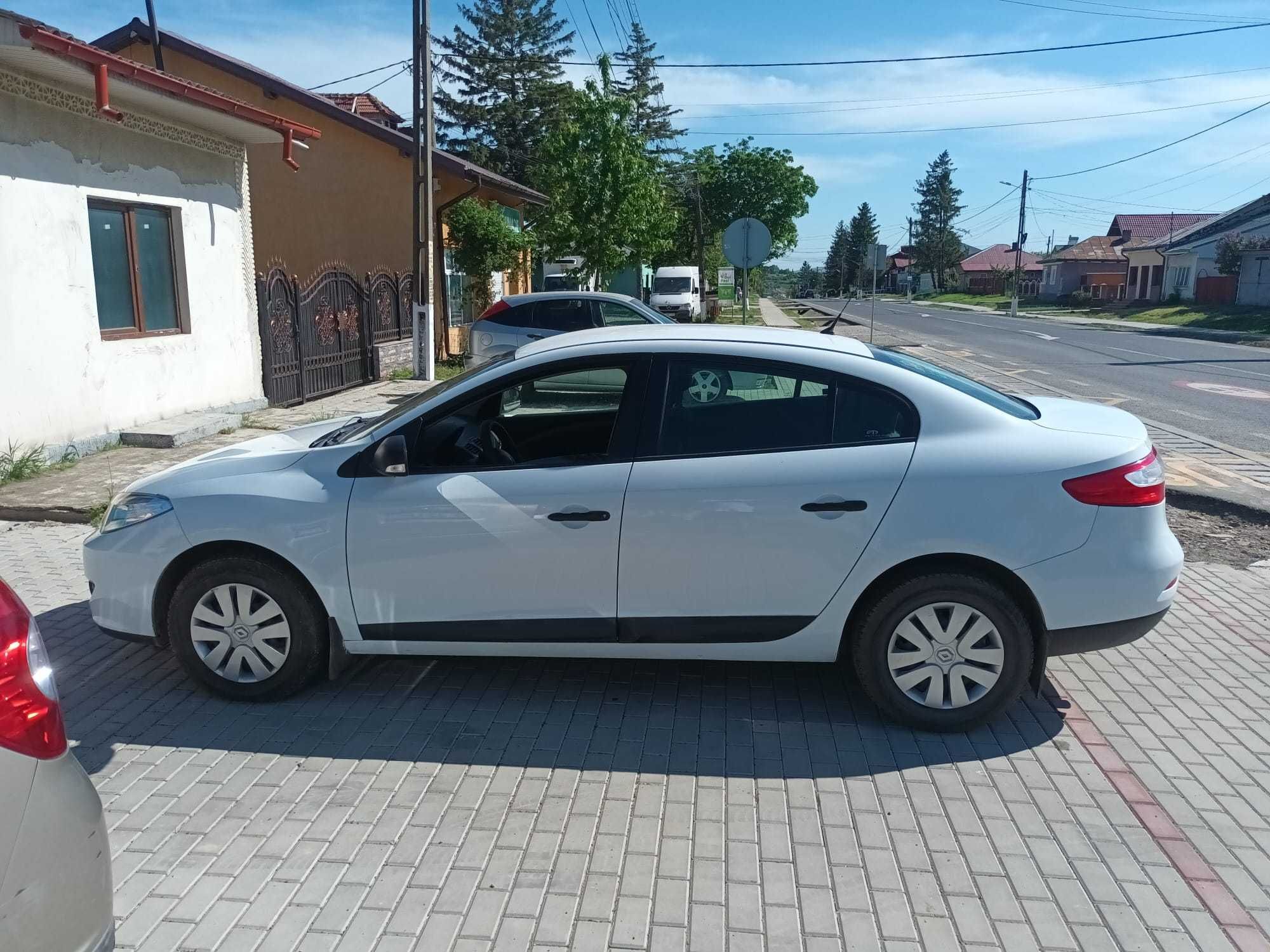 Renault Fluence are  doar 60.000 km, un proprietar.