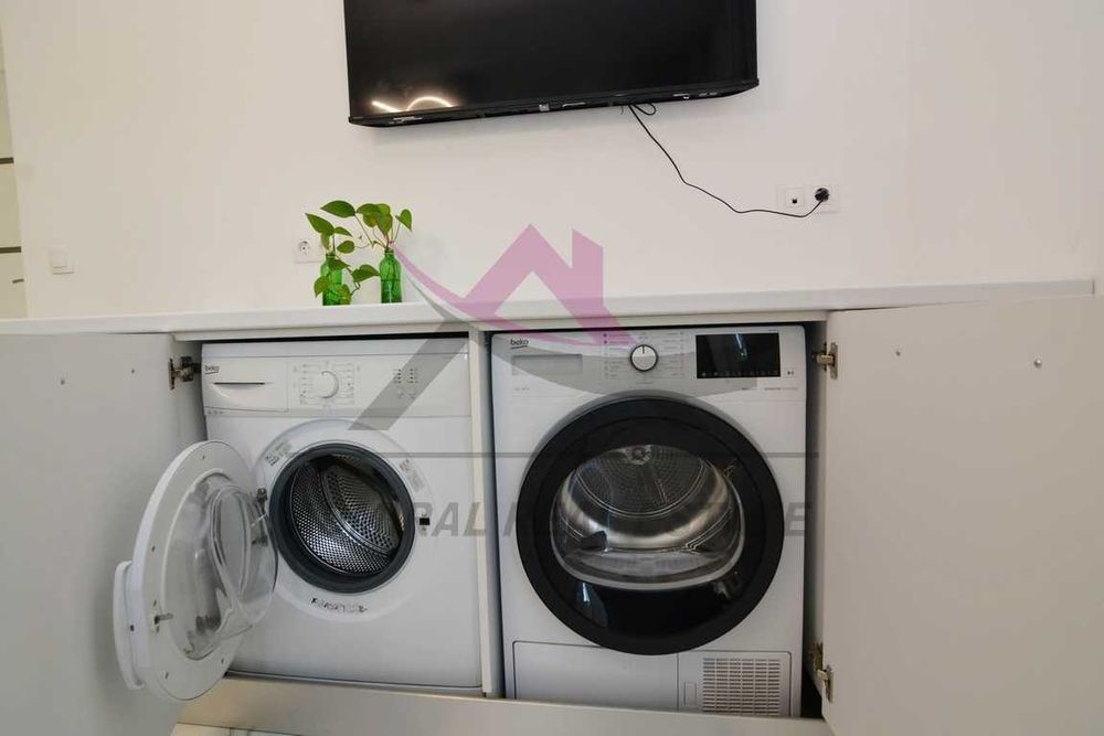 Дава се под наем Четиристаен апартамент в Варна, Център - 100 кв.м за 900 € - Снимка #7