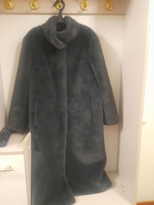 Эко норка шуба.Темно-серый цвет.Этикеткамен тұр.р 48-50.багасы 30000те