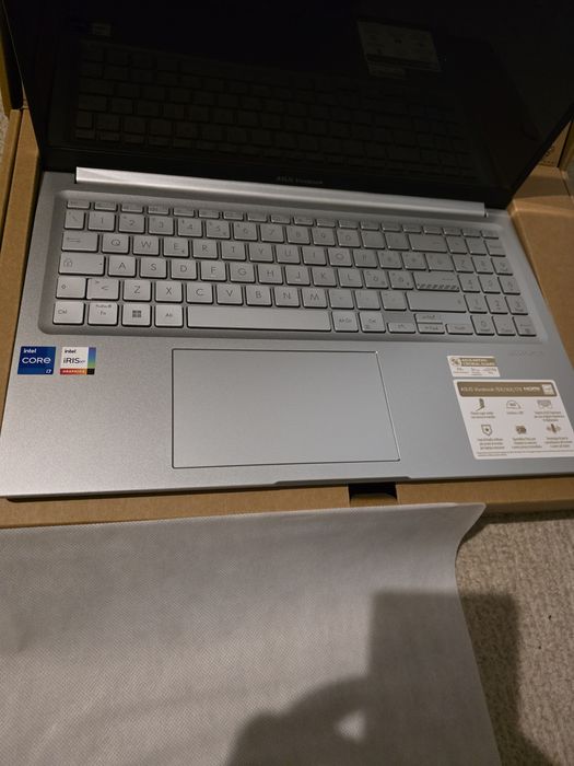 ASUS VivoBook 15X OLED K3504VA Intel i7-1355 15.6", OLED  40GB RAM