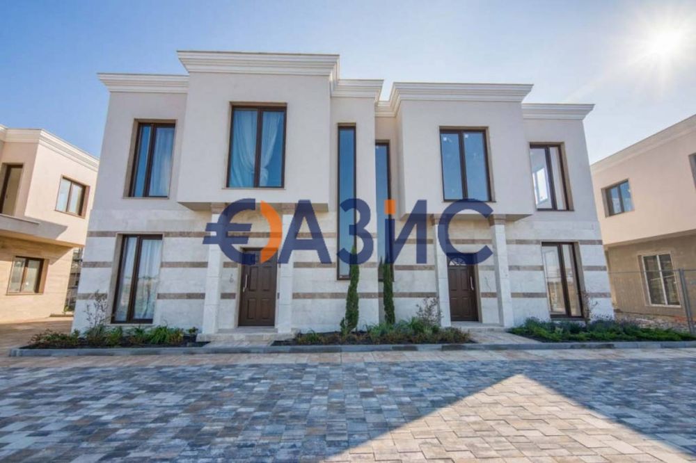 Продава се Къща в Бургас, Сарафово - 97 кв.м за 1691 €/кв.м - Снимка #12