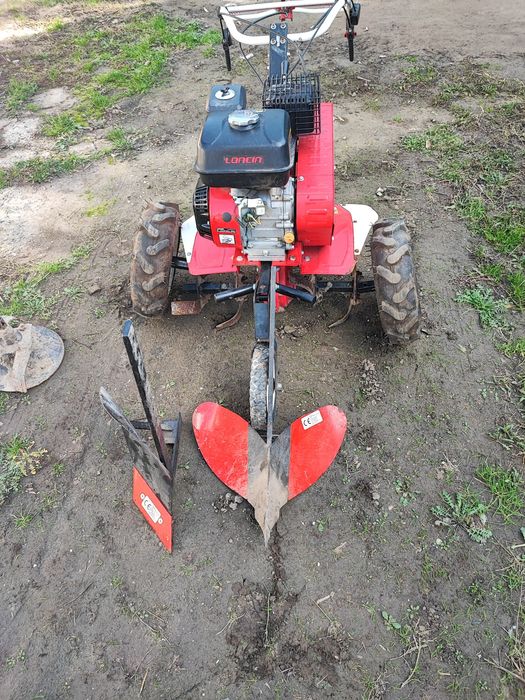 Motosapă, motocultor