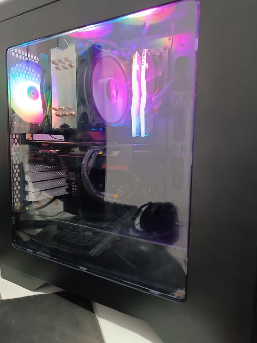 PC Gaming Ryzen 7 5800x, 32GB RAM, 1TB SSD, RX6650XT
