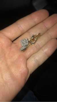 Золотые серёжки и кольцо с бриллиантом,можно кредит или ред