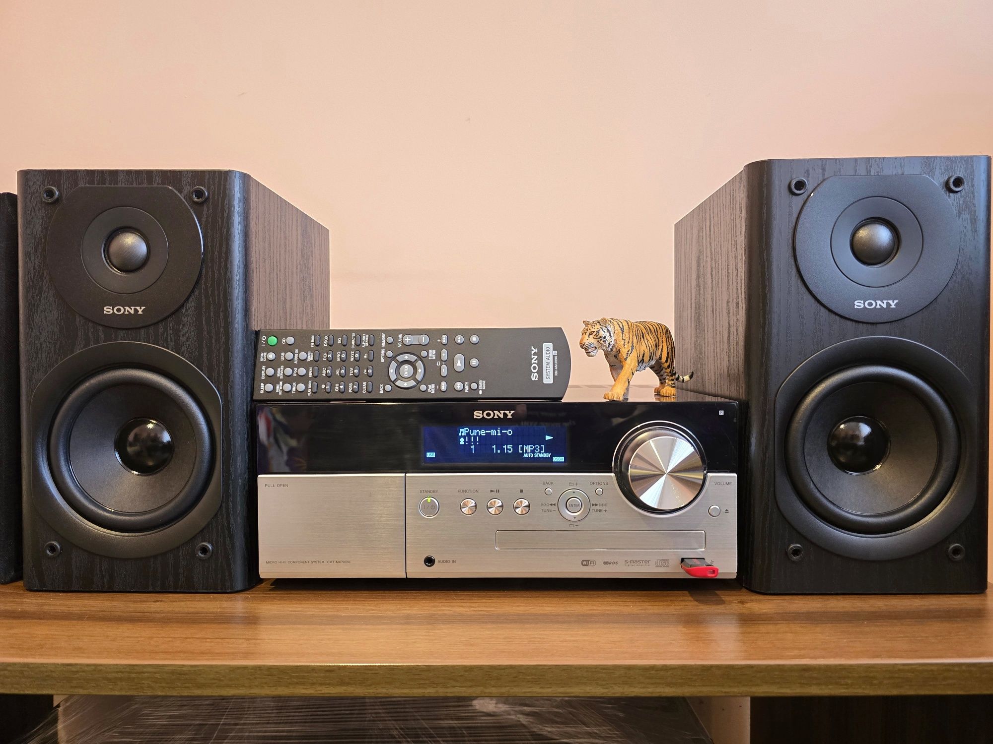 Sony CMT-MX700Ni. Capodoperă audio. Ca nou. Preț fix !