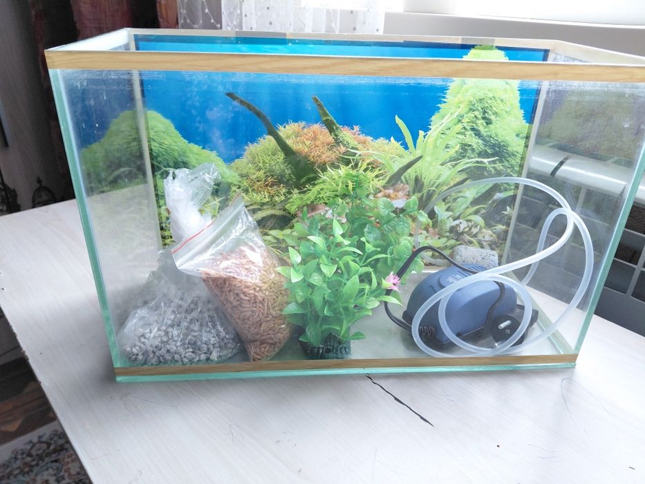 Продам аквариум комплект