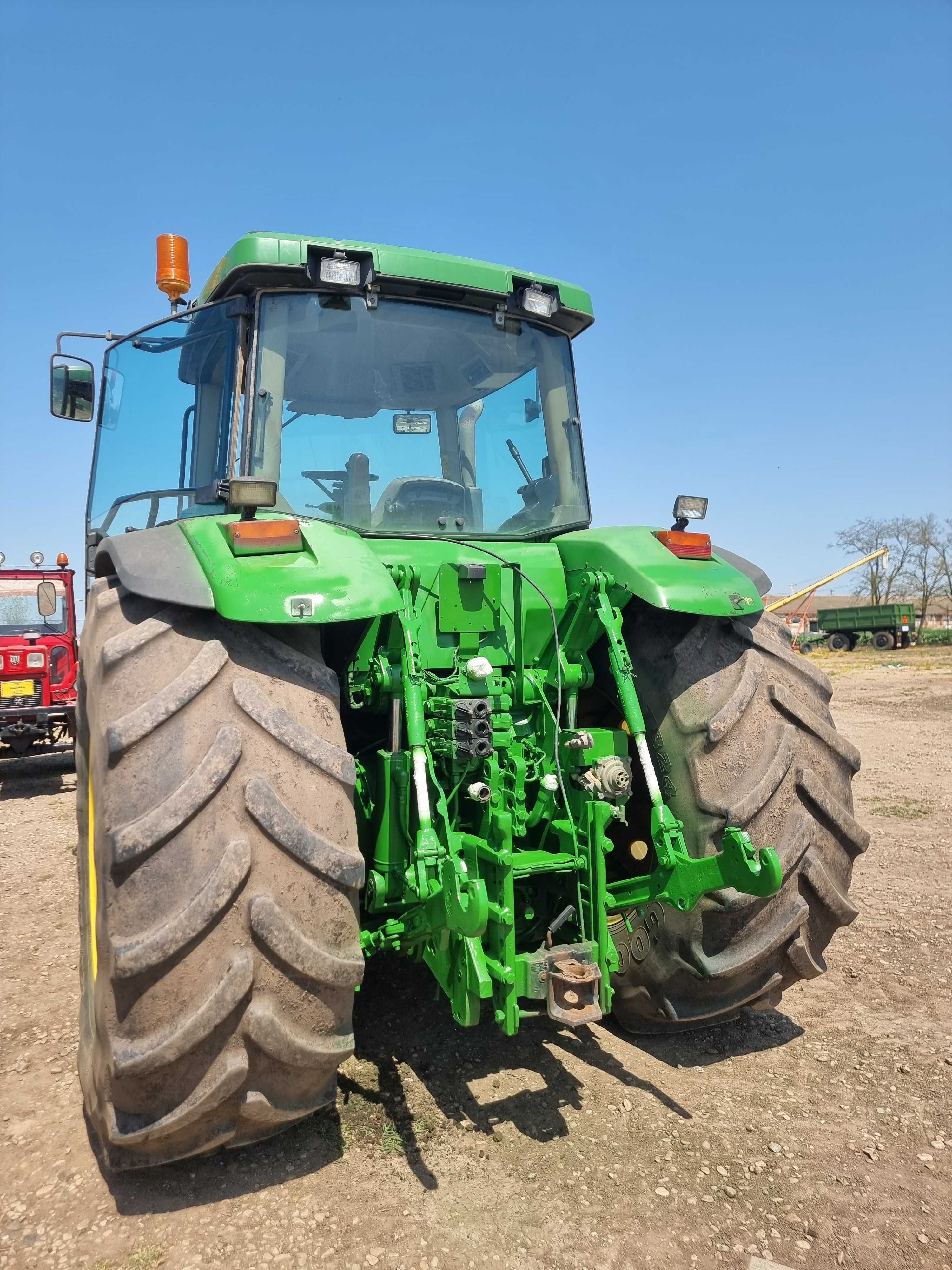 Tractor John Deere 8200