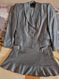 Костюм женский - юбка с жакетом
