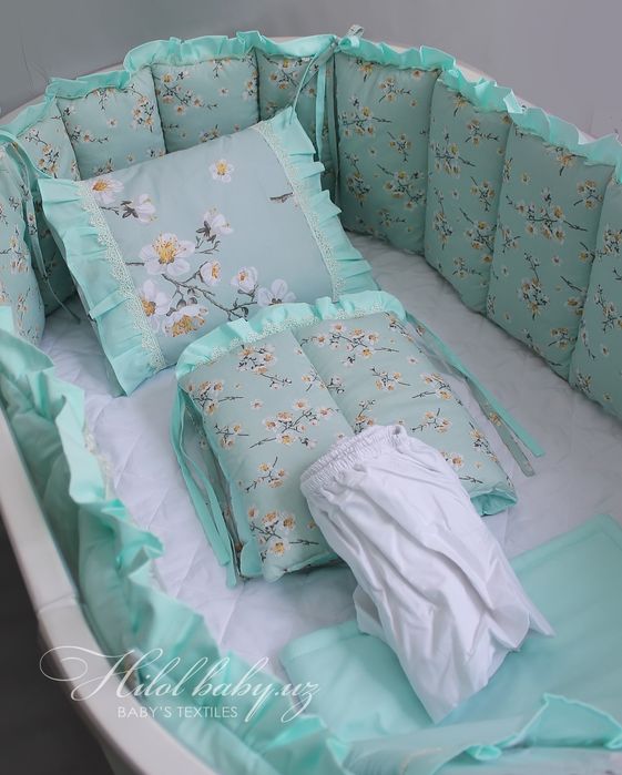 Бортики для кроватки малыша