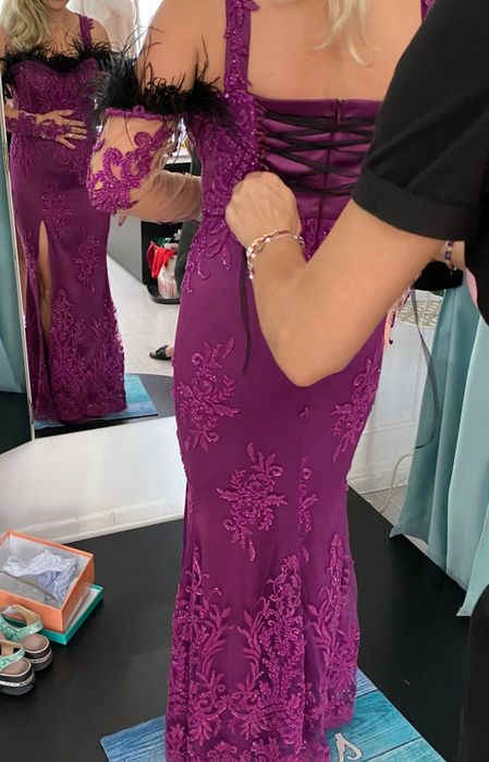 Rochie seara purtata cateva ore