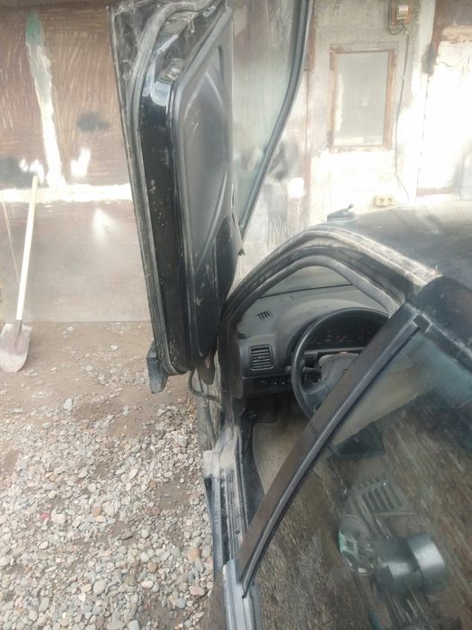 Продам авто Suzuki Swift 1993